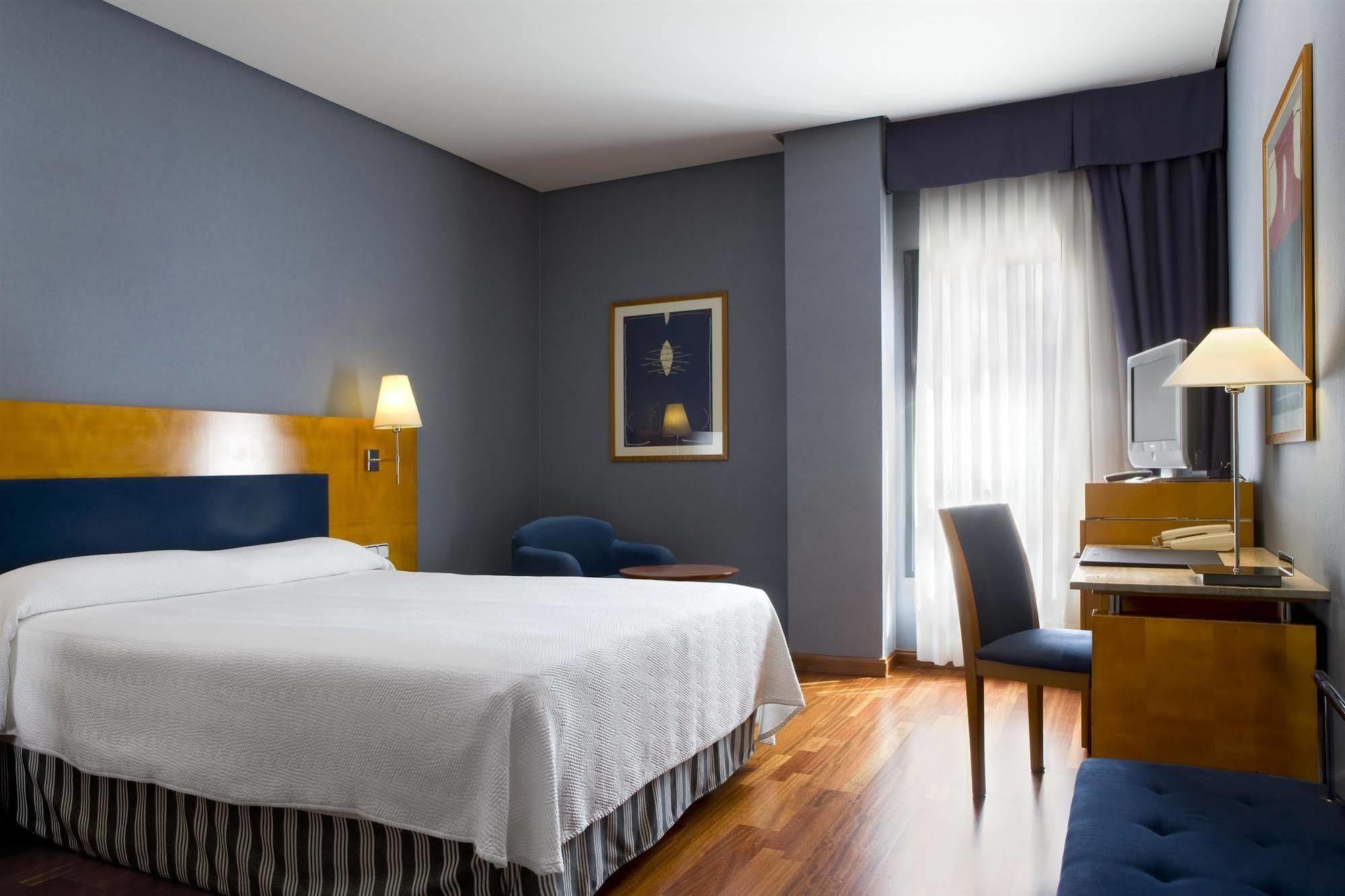 Nh Ciudad De Cuenca Hotel Cuenca  Szoba fotó